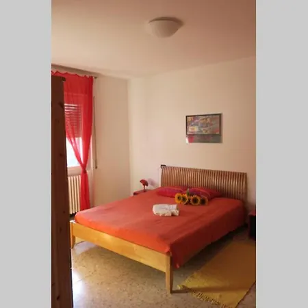 Enjoy 130 Sq.m., Private Garden And Parking Holiday home Lenno